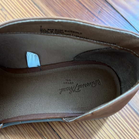 Universal Thread Dress Shoes sz 7 - Picture 3 of 6